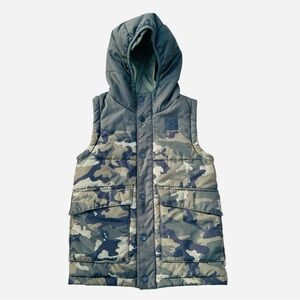 Under Armour Hooded Puffer Vest Youth Size Small Hunting Fishing Active Gorpcore